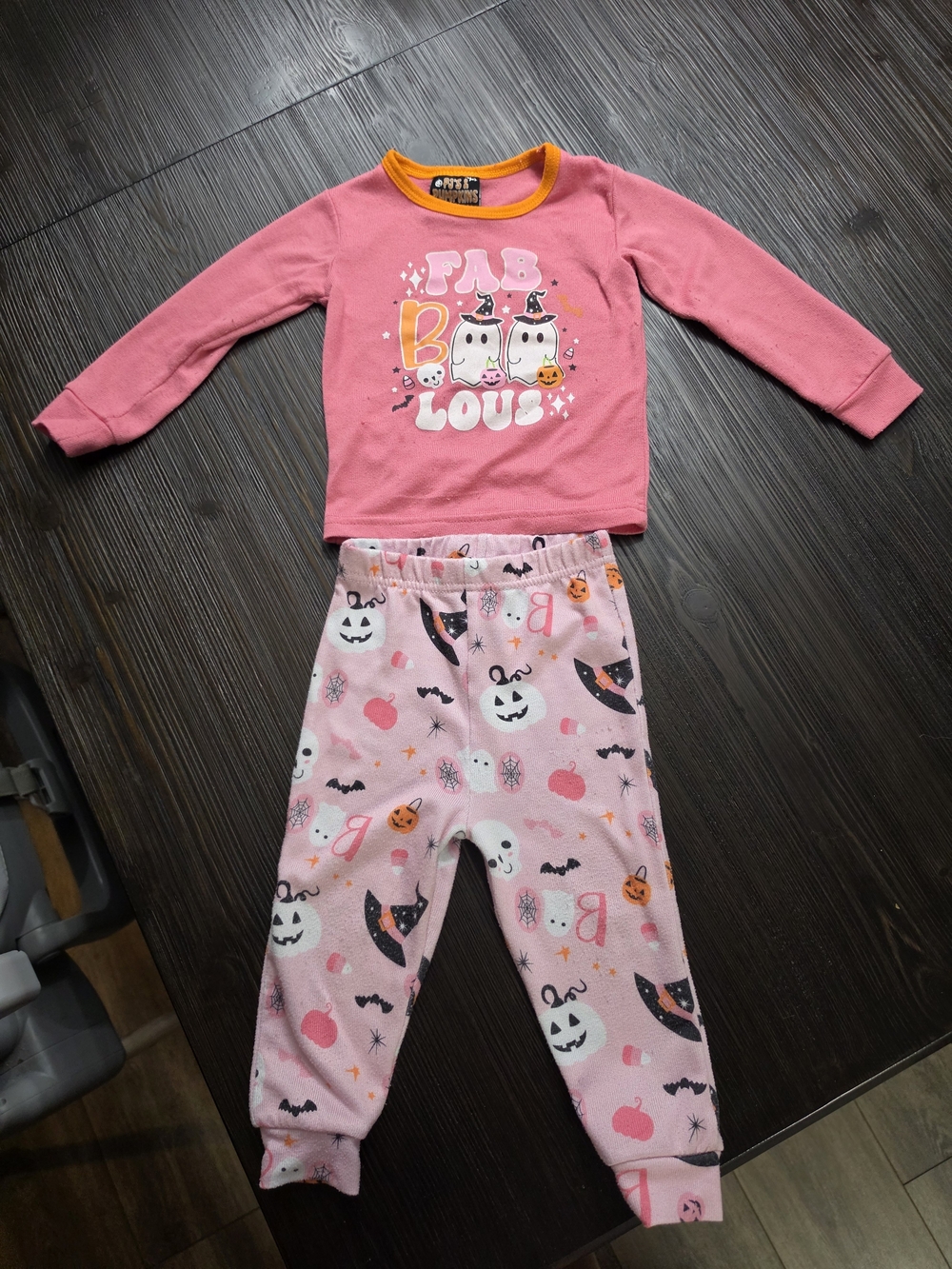 Kids Pink 'Fabulous' Halloween Pajama Set - Brand: